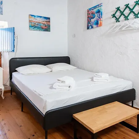 Апартаменты Heart Traditional Renovated House *