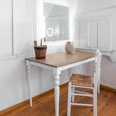Heart Traditional Renovated House Apartament
